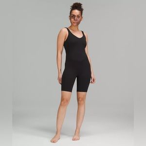 LULULEMON ALIGN™ ONESIE 8"
Black
Size: 6 - worn once